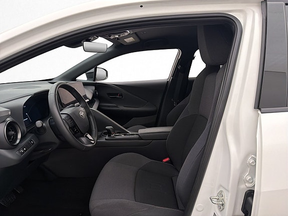 Toyota C-HR 13 of 29