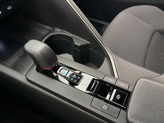 Toyota C-HR 25 of 29