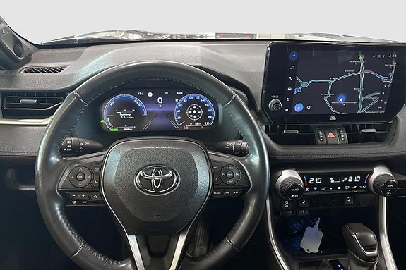 Toyota RAV4 10 of 13