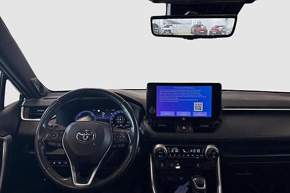 Toyota RAV4 9 of 13