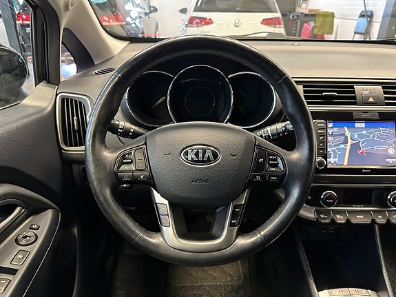 Kia Rio 19 of 28