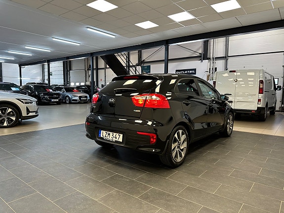 Kia Rio 9 of 28