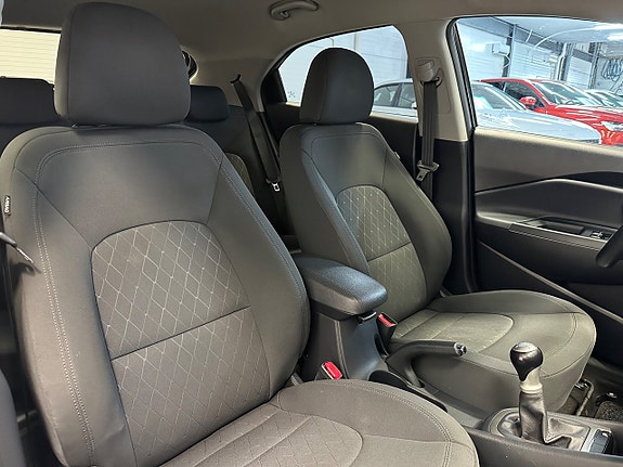 Kia Rio 14 of 28