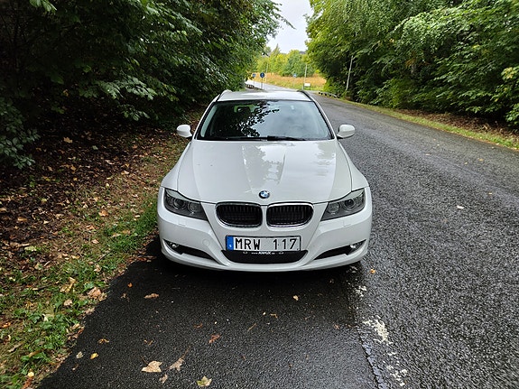 BMW 320d 4 of 10