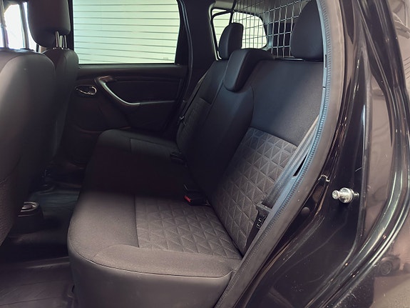 Dacia Duster 18 of 19