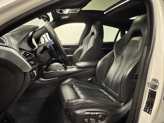 BMW X6 M 12 of 30
