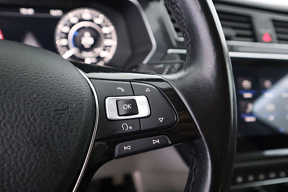 Volkswagen Tiguan Allspace 16 of 24