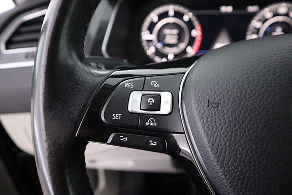 Volkswagen Tiguan Allspace 15 of 24