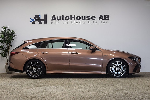 Mercedes-Benz CLA35 3 of 30