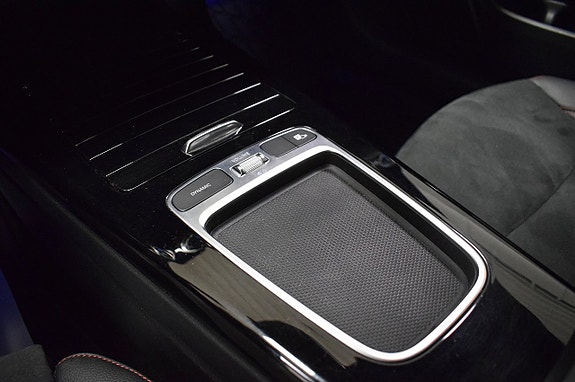 Mercedes-Benz CLA35 17 of 30