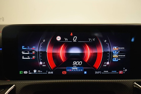 Mercedes-Benz CLA35 13 of 30