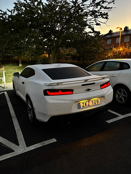 Chevrolet Camaro 4 of 6