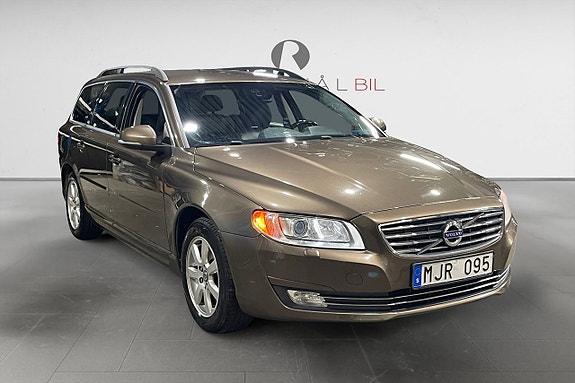 Volvo V70 9 of 17