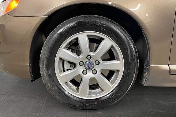 Volvo V70 16 of 17