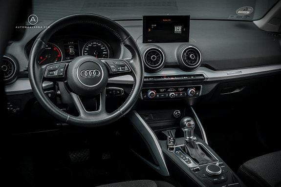 Audi Q2 7 of 21