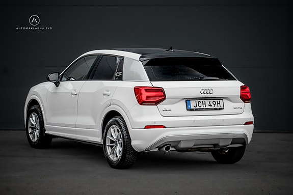 Audi Q2 19 of 21