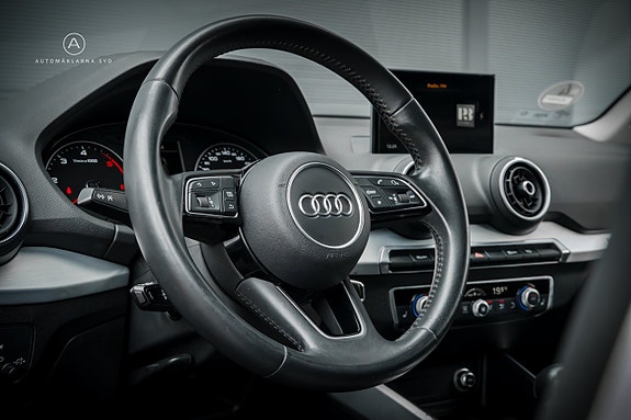 Audi Q2 8 of 21