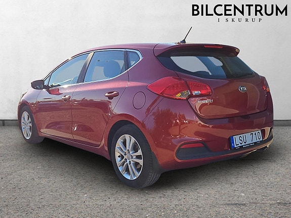 Kia Ceed 4 of 8