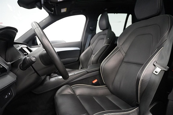 Volvo XC90 4 of 20