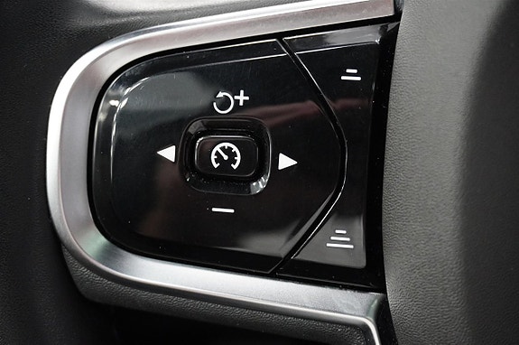 Volvo XC90 9 of 20