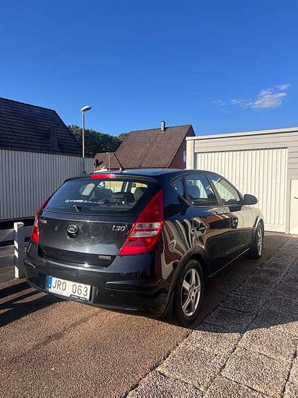 Hyundai i30 2 of 11
