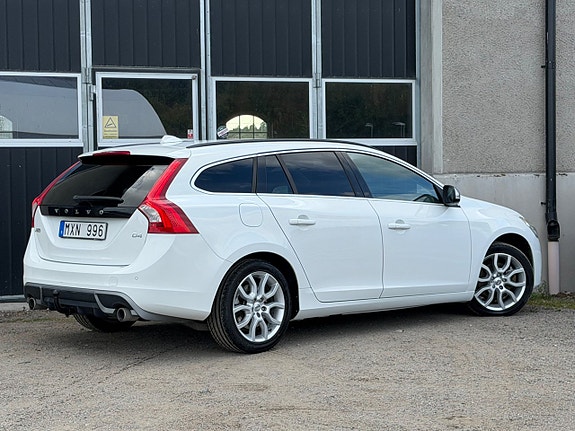 Volvo V60 5 of 16
