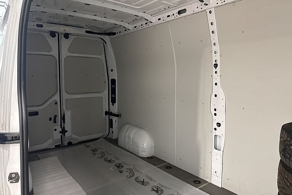 Nissan NV400 18 of 20