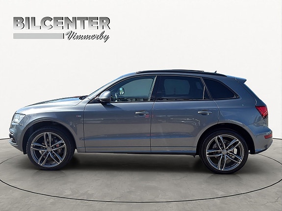 Audi Q5 3 of 23