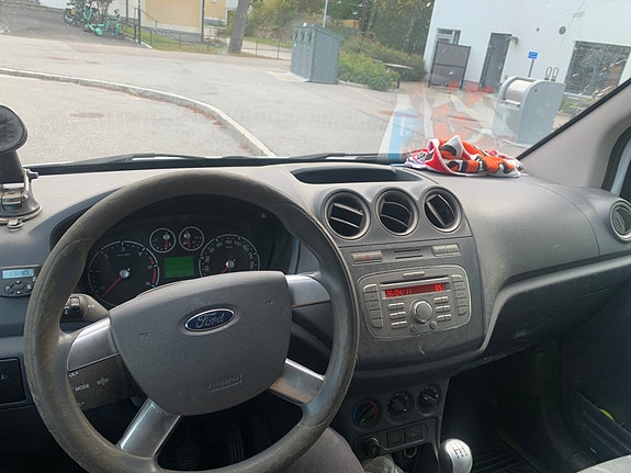 Ford Transit Connect 5 of 10
