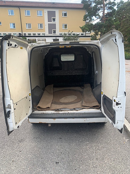 Ford Transit Connect 7 of 10