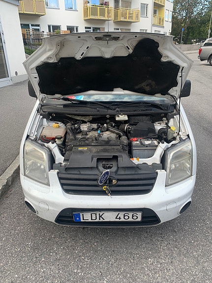 Ford Transit Connect 6 of 10