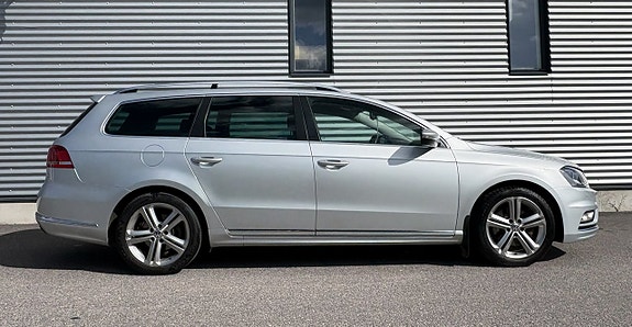 Volkswagen Passat 5 of 25