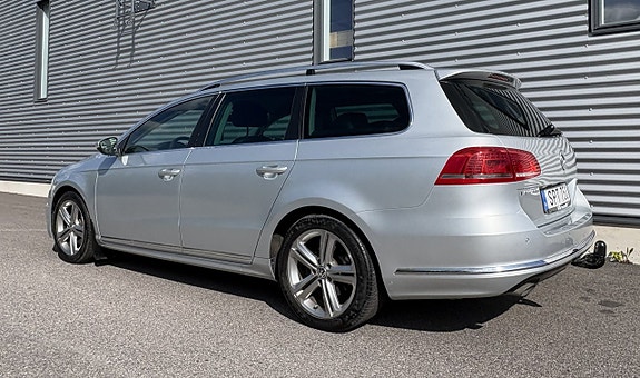 Volkswagen Passat 3 of 25