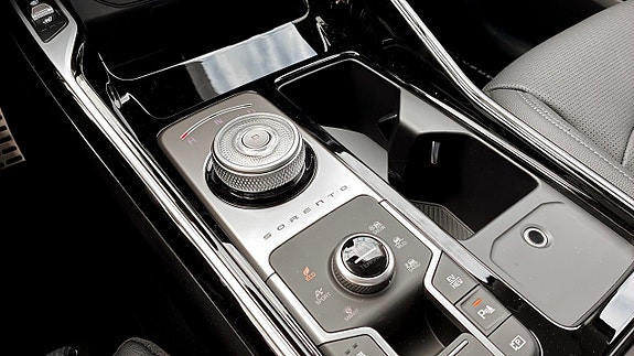 Kia Sorento 15 of 17