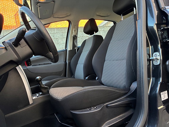 Peugeot 207 20 of 28