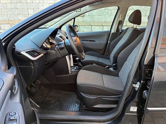 Peugeot 207 19 of 28