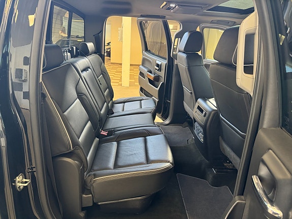 Chevrolet Silverado 1500 15 of 21
