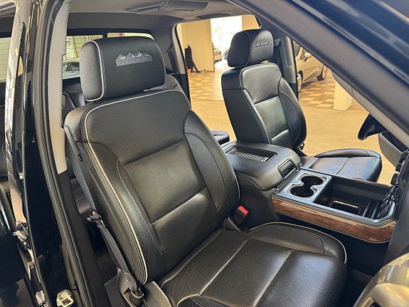 Chevrolet Silverado 1500 8 of 21