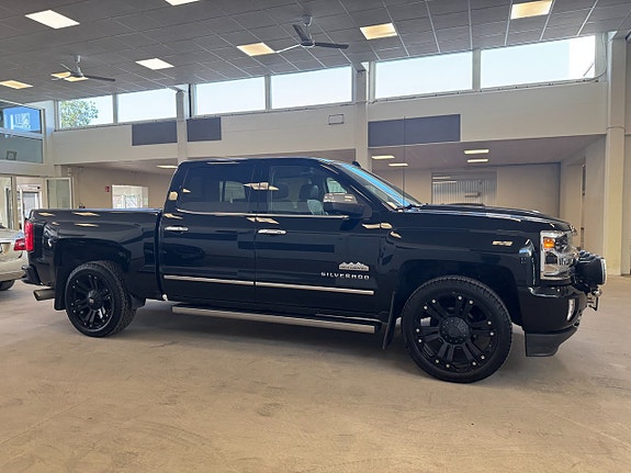 Chevrolet Silverado 1500 4 of 21