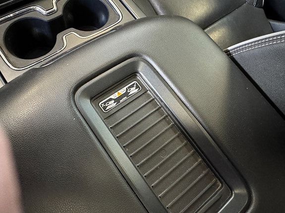 Chevrolet Silverado 1500 14 of 21