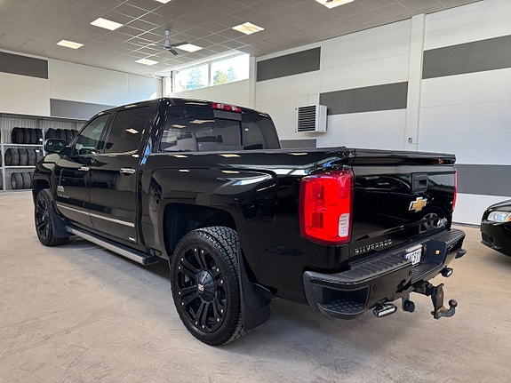 Chevrolet Silverado 1500 6 of 21
