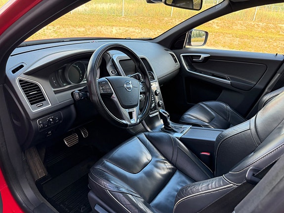 Volvo XC60 17 of 17
