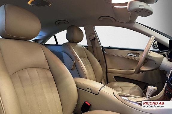 Mercedes-Benz CLS350 13 of 25