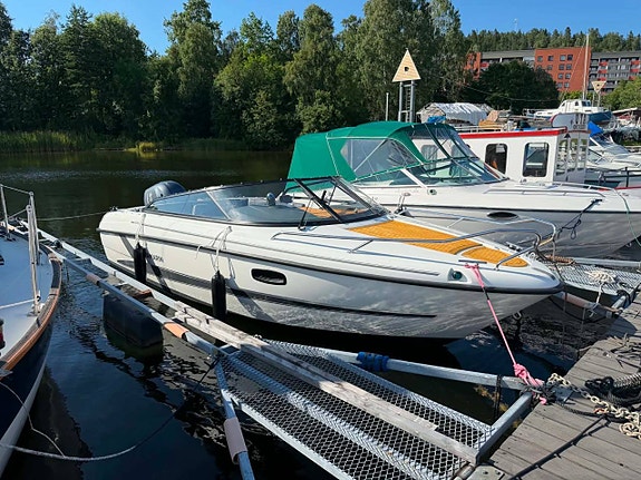 Yamarin 65 DC – 2021 – Yamaha 200 HK – Endast 26 gångtimmar 3 of 12