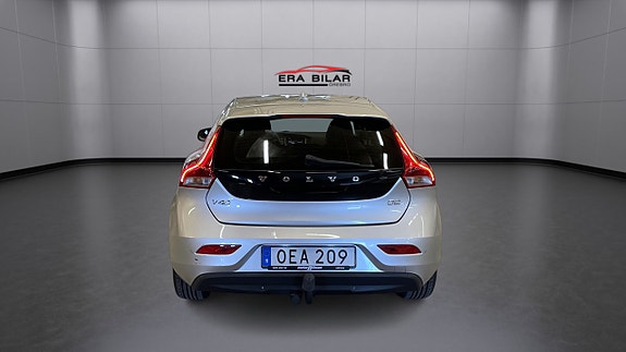 Volvo V40 5 of 24
