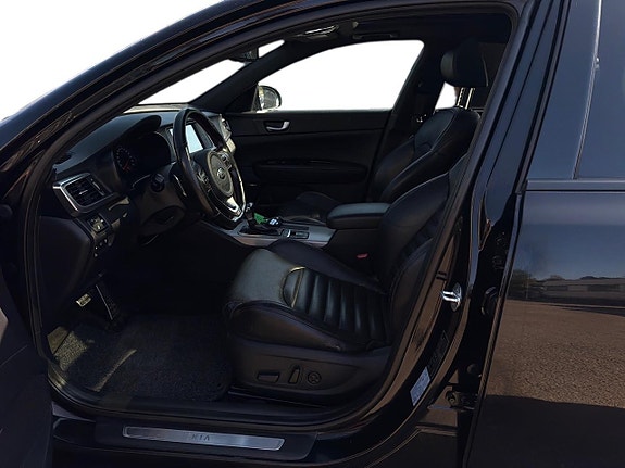 Kia Optima 10 of 29