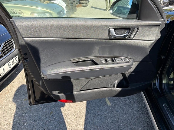 Kia Optima 21 of 29