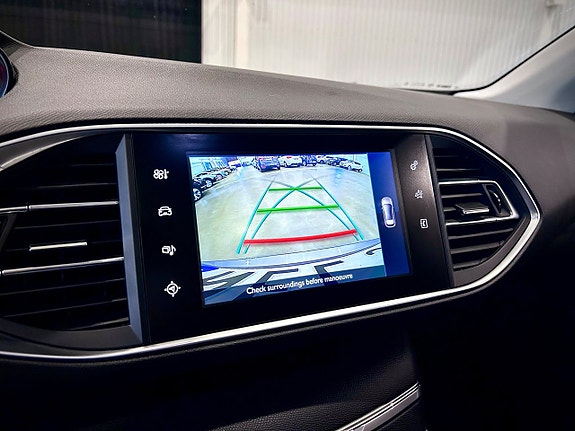 Peugeot 308 20 of 23