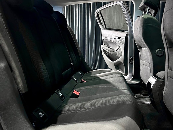 Peugeot 308 13 of 23