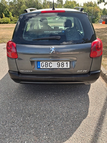 Peugeot 207 SW 5 of 9